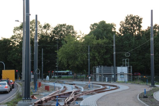 Budowa linii tramwajowej przy ulicy Tuwima (15 czerwca 2015) - przystanek końcowy przy skrzyżowaniu z aleją Warszawską i ulicą Prawocheńskiego