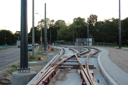 Budowa linii tramwajowej przy ulicy Tuwima (15 czerwca 2015) - przystanek końcowy przy skrzyżowaniu z aleją Warszawską i ulicą Prawocheńskiego
