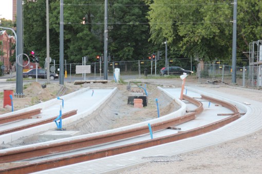 Budowa linii tramwajowej przy ulicy Tuwima (15 czerwca 2015) - przystanek końcowy przy skrzyżowaniu z aleją Warszawską i ulicą Prawocheńskiego