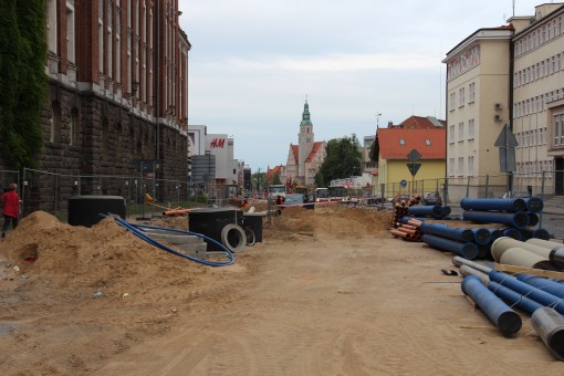 Budowa linii tramwajowej w alei Piłsudskiego (18 czerwca 2015)