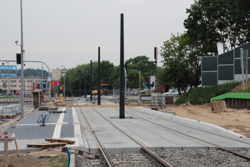 Budowa linii tramwajowej przy ulicy Obiegowej (18 czerwca 2015) - przystanek Obiegowa