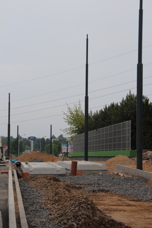 Budowa linii tramwajowej przy alei Sikorskiego (18 czerwca 2015)