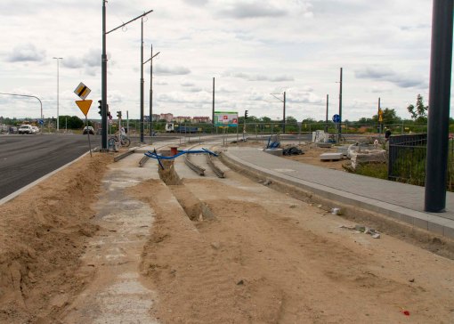 Budowa linii tramwajowej na skrzyżowaniu ulic Płoskiego, Witosa i Bukowskiego (12 lipca 2015)