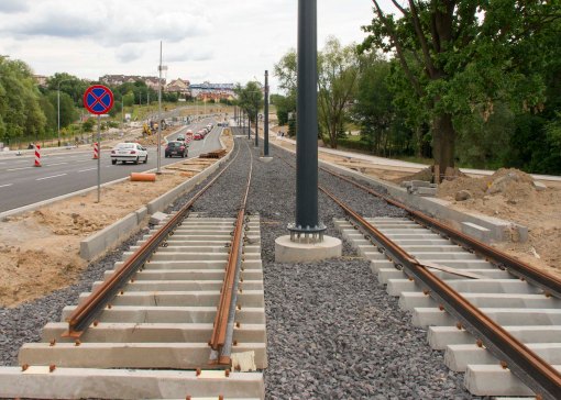 Budowa linii tramwajowej przy alei Sikorskiego (12 lipca 2015)