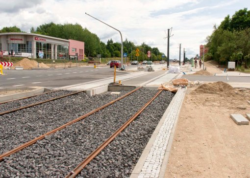 Budowa linii tramwajowej przy alei Sikorskiego (12 lipca 2015) - skrzyżowanie z ulicami Minakowskiego i Jarocką
