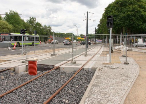 Budowa linii tramwajowej przy alei Sikorskiego (12 lipca 2015)