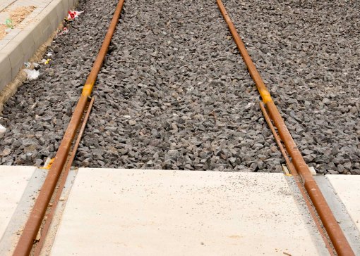 Łączenie szyn kolejowych i tramwajowych (rowkowych)