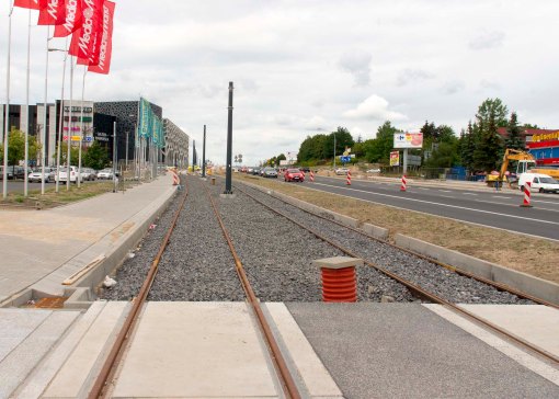 Budowa linii tramwajowej przy alei Sikorskiego (12 lipca 2015)