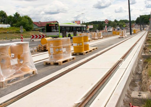 Budowa linii tramwajowej przy alei Sikorskiego (12 lipca 2015)