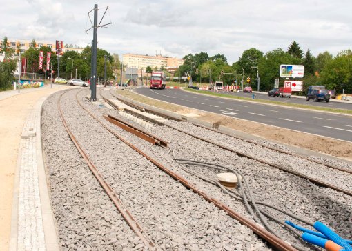 Budowa linii tramwajowej przy alei Sikorskiego (12 lipca 2015)