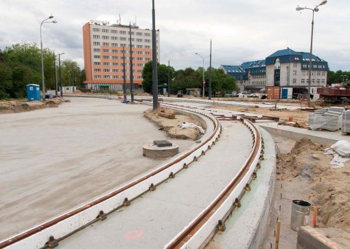 Budowa linii tramwajowej na placu Konstytucji 3 Maja (12 lipca 2015)