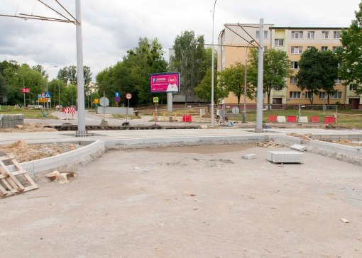 Budowa linii tramwajowej na placu Ofiar Katynia (12 lipca 2015)