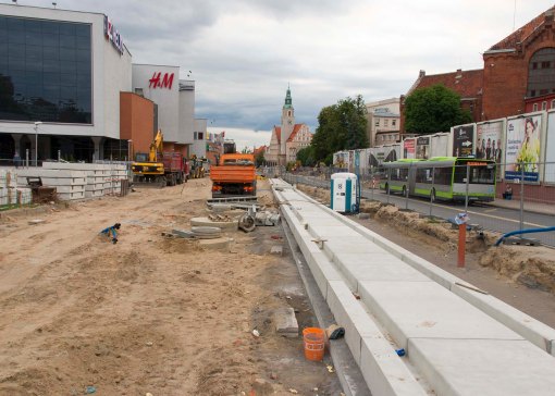 Budowa linii tramwajowej w alei Piłsudskiego (12 lipca 2015)