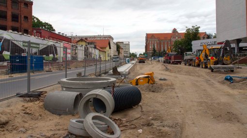 Budowa linii tramwajowej w alei Piłsudskiego (12 lipca 2015)