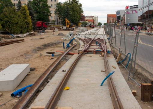 Budowa linii tramwajowej w alei Piłsudskiego (12 lipca 2015)
