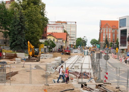 Budowa linii tramwajowej w alei Piłsudskiego (12 lipca 2015)