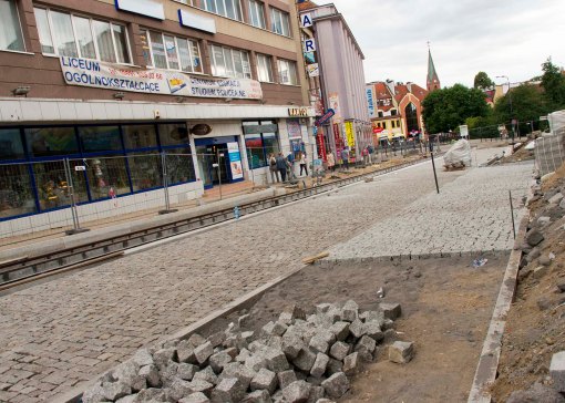 Budowa linii tramwajowej w ulicy 11 Listopada (12 lipca 2015)
