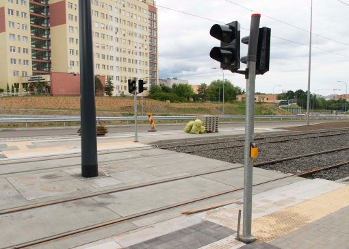 Budowa linii tramwajowej przy ulicy Obiegowej (12 lipca 2015) - przystanek Szpital Wojewódzki