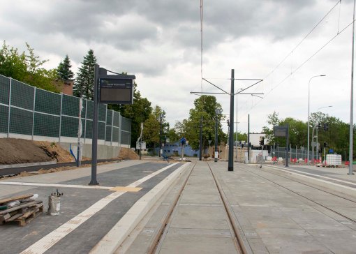 Budowa linii tramwajowej przy ulicy Obiegowej (12 lipca 2015) - przystanek Szpital Wojewódzki