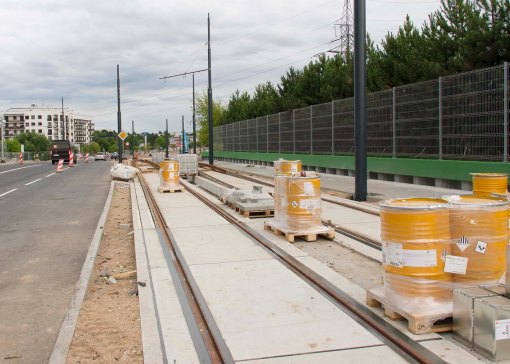 Budowa linii tramwajowej przy alei Sikorskiego (12 lipca 2015)