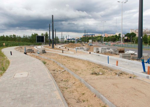 Budowa linii tramwajowej na skrzyżowaniu alei Sikorskiego z ulicami Tuwima i Synów Pułku (12 lipca 2015)