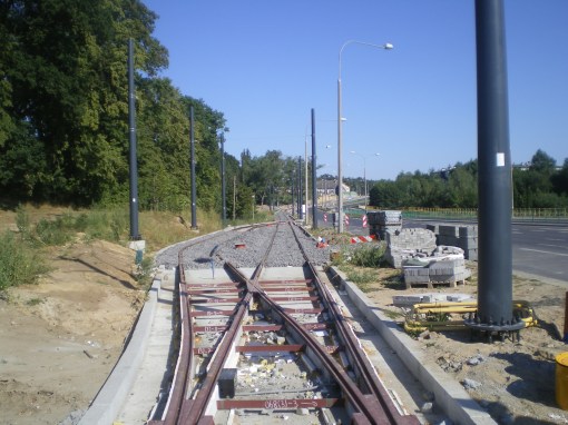 Budowa linii tramwajowej przy ulicy Tuwima (15 sierpnia 2015) - mijanka w pobliżu skrzyżowania z ulicą Iwaszkiewicza