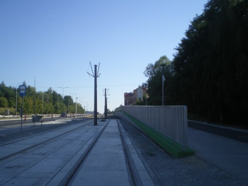 Budowa linii tramwajowej przy alei Sikorskiego (15 sierpnia 2015)