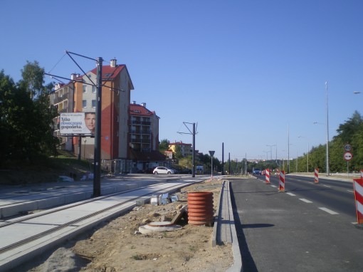 Budowa linii tramwajowej przy alei Sikorskiego (15 sierpnia 2015)