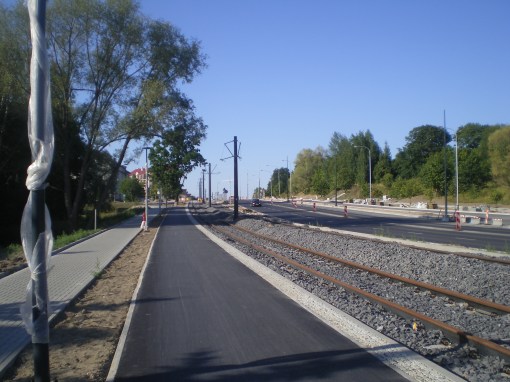 Budowa linii tramwajowej przy alei Sikorskiego (15 sierpnia 2015)