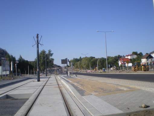 Budowa linii tramwajowej przy ulicy Płoskiego (15 sierpnia 2015) - przystanek Wilczyńskiego