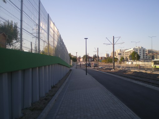 Budowa linii tramwajowej przy alei Sikorskiego (15 sierpnia 2015)