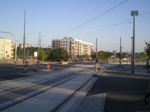 Budowa linii tramwajowej przy alei Sikorskiego (15 sierpnia 2015)