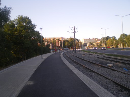 Budowa linii tramwajowej przy alei Sikorskiego (15 sierpnia 2015)