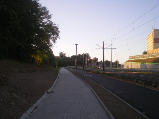 Budowa linii tramwajowej przy ulicy Obiegowej (15 sierpnia 2015)