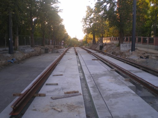 Budowa linii tramwajowej w ulicy Żołnierskiej (15 sierpnia 2015)