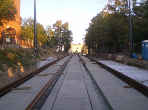 Budowa linii tramwajowej w ulicy Żołnierskiej (15 sierpnia 2015)