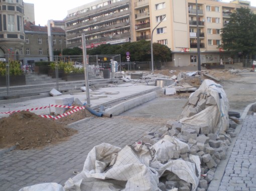 Budowa linii tramwajowej na placu Jana Pawła II (15 sierpnia 2015)