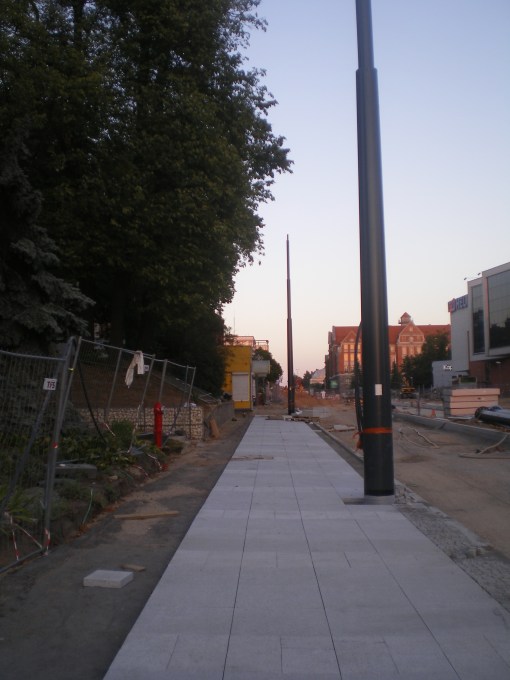 Budowa linii tramwajowej w alei Piłsudskiego (15 sierpnia 2015)