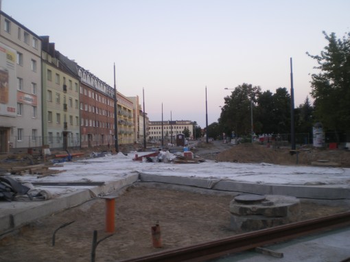 Budowa linii tramwajowej na skrzyżowaniu alei Piłsudskiego z ulicą Kościuszki (15 sierpnia 2015)