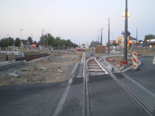 Budowa linii tramwajowej na placu Konstytucji 3 Maja (15 sierpnia 2015)