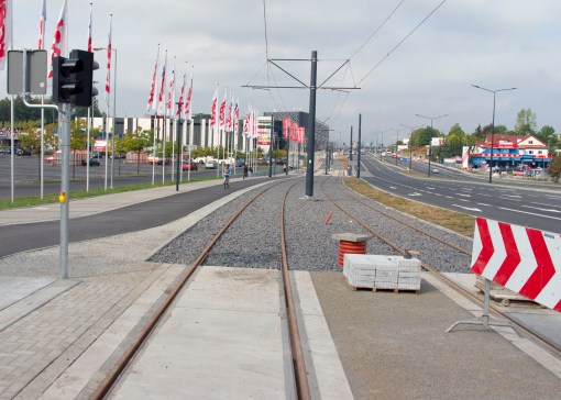 Budowa linii tramwajowej przy alei Sikorskiego (16 września 2015)