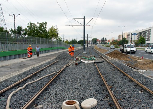 Budowa linii tramwajowej przy alei Sikorskiego (16 września 2015)