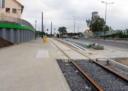 Budowa linii tramwajowej przy ulicy Tuwima (16 września 2015) - przystanek Pozorty
