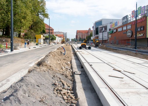 Budowa linii tramwajowej w alei Piłsudskiego (20 września 2015)