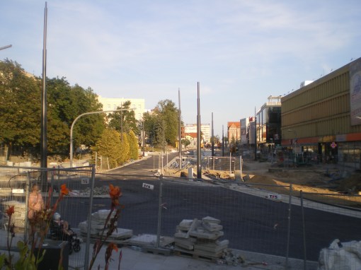 Budowa linii tramwajowej w alei Piłsudskiego (31 sierpnia 2015)