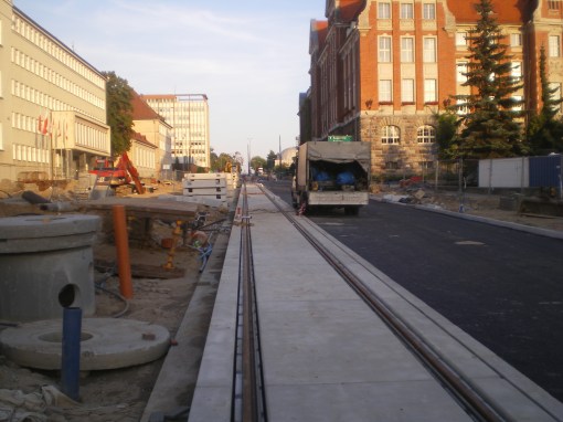 Budowa linii tramwajowej w alei Piłsudskiego (31 sierpnia 2015)