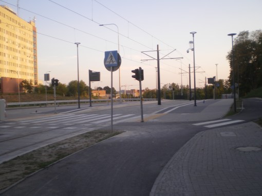 Budowa linii tramwajowej przy ulicy Obiegowej (31 sierpnia 2015) - przystanek Szpital Wojewódzki