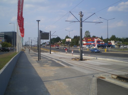 Budowa linii tramwajowej przy alei Sikorskiego (1 września 2015) - przystanek Real