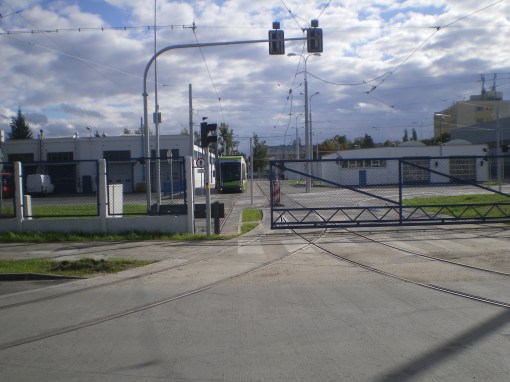 Solaris Tramino Olsztyn S111O #3003 na torze testowym w zajezdni tramwajowej (21 września 2015)