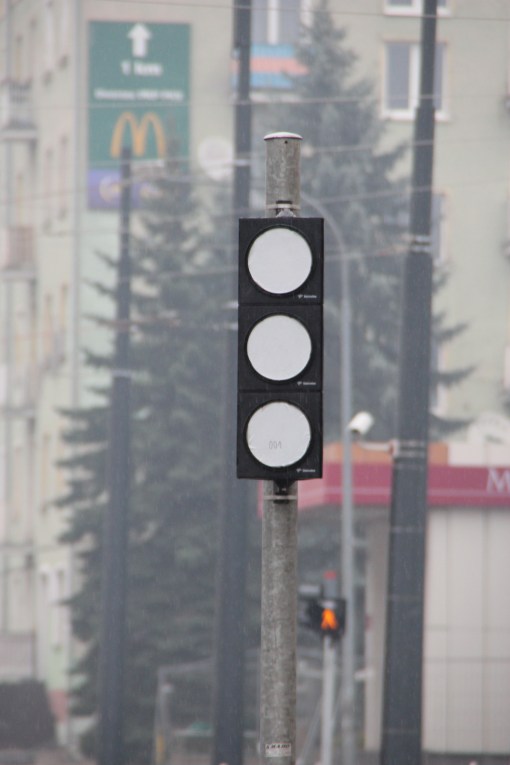 Tramwajowe sygnalizatory rozjazdów na skrzyżowaniu ulicy Kościuszki z aleją Piłsudskiego